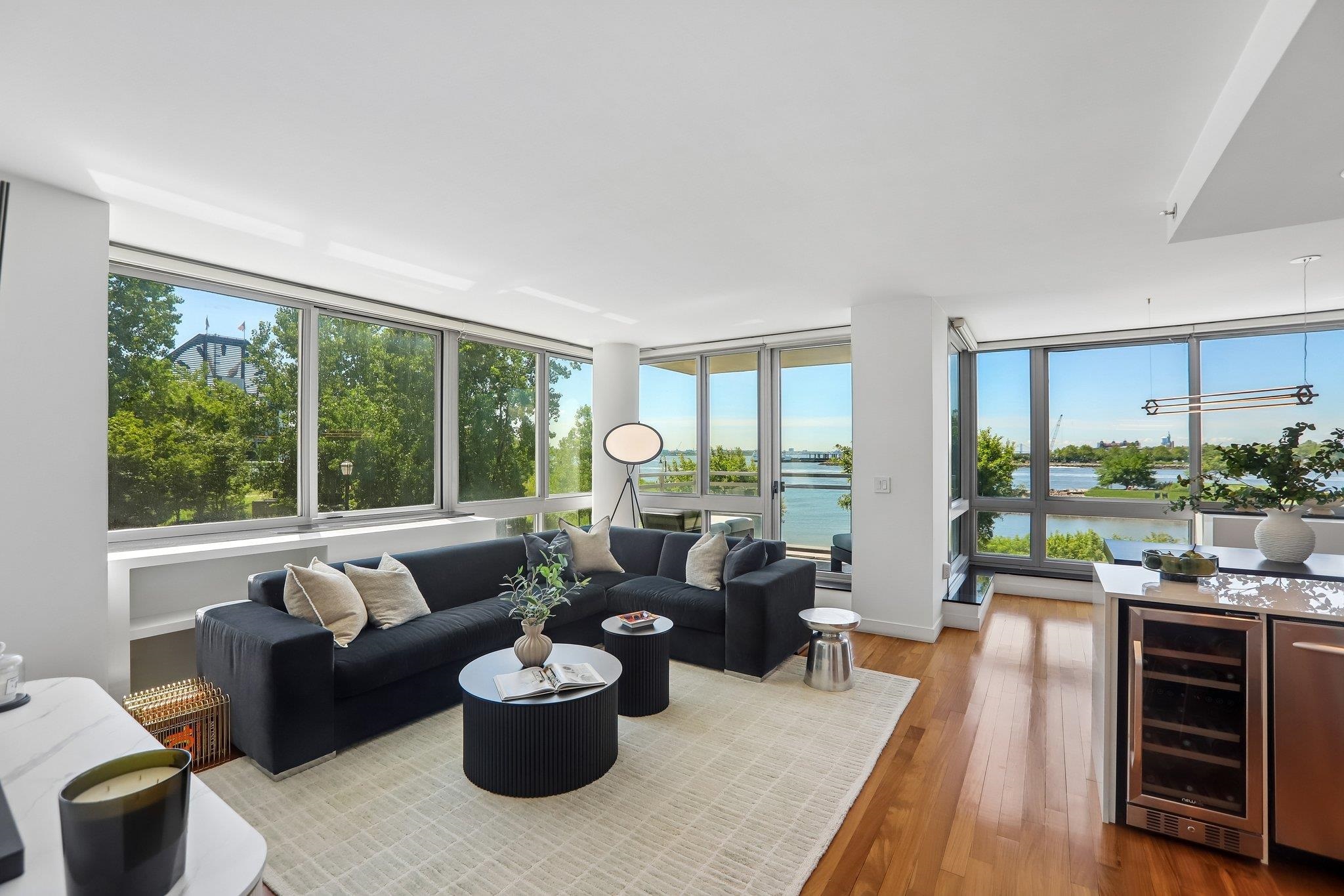 25 HUDSON ST Unit: 203