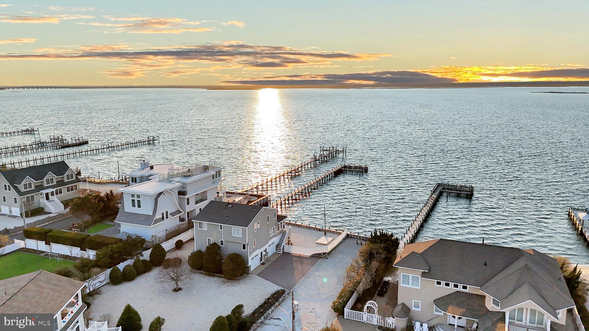 1060 LONG BEACH BOULEVARD CW B W