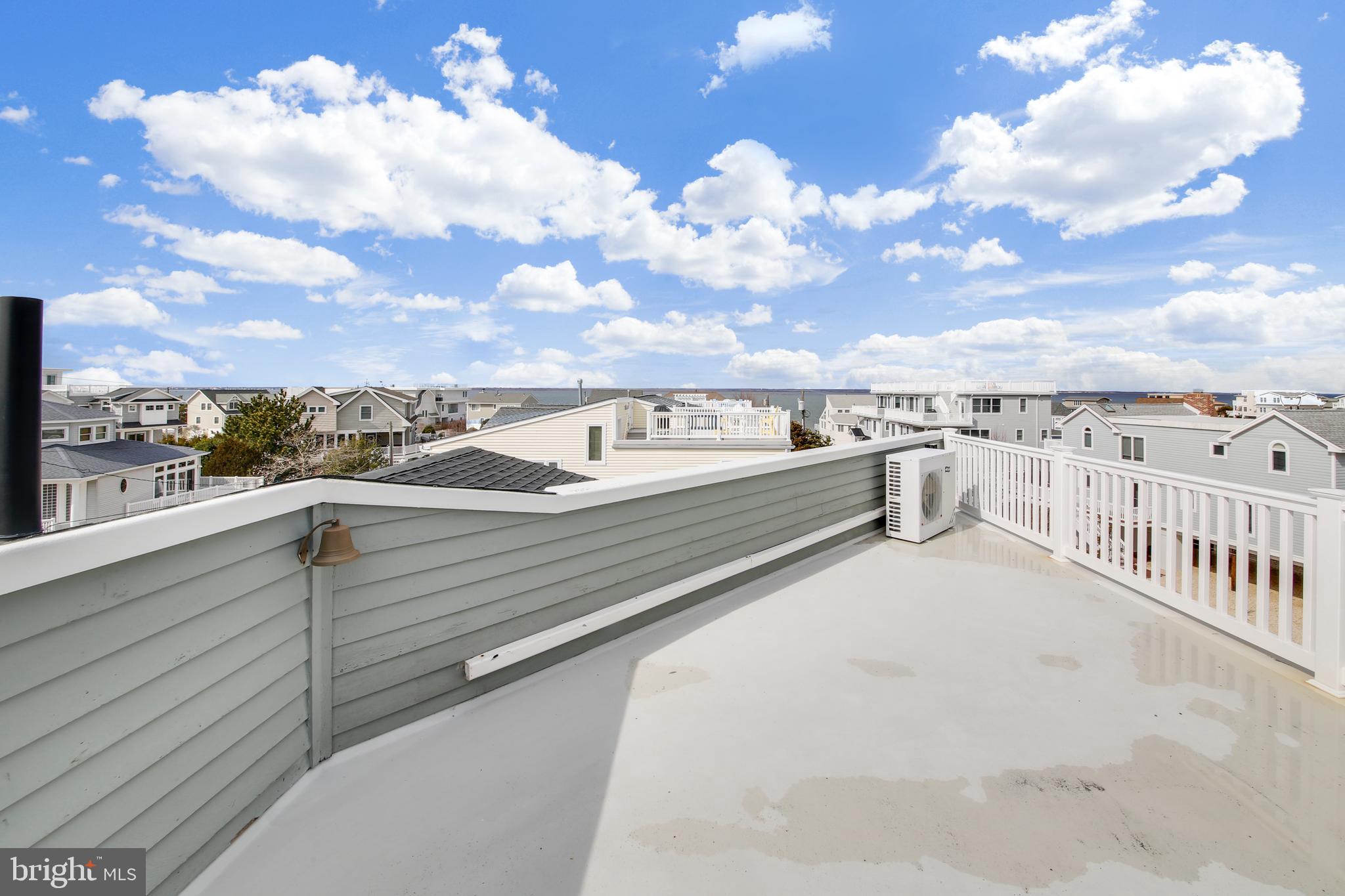 1060 LONG BEACH BOULEVARD CW B W