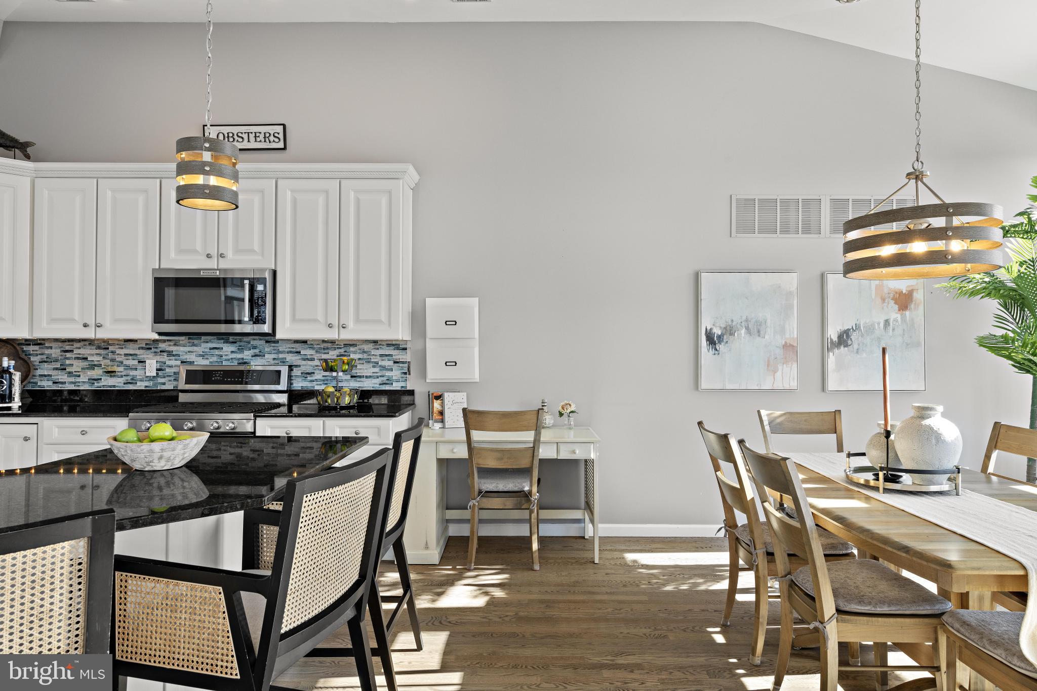 1060 LONG BEACH BOULEVARD CW B W