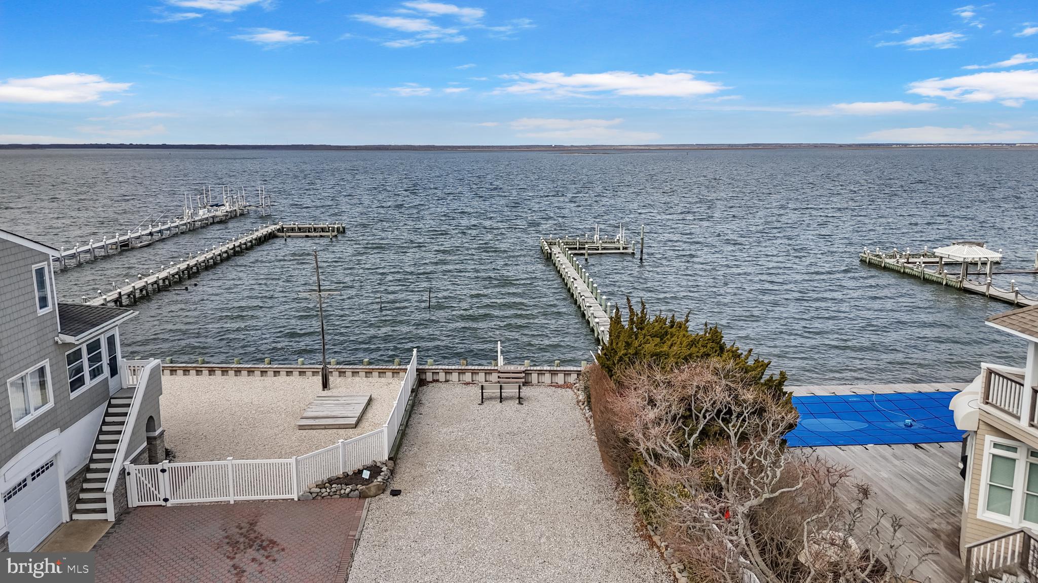 1060 LONG BEACH BOULEVARD CW B W