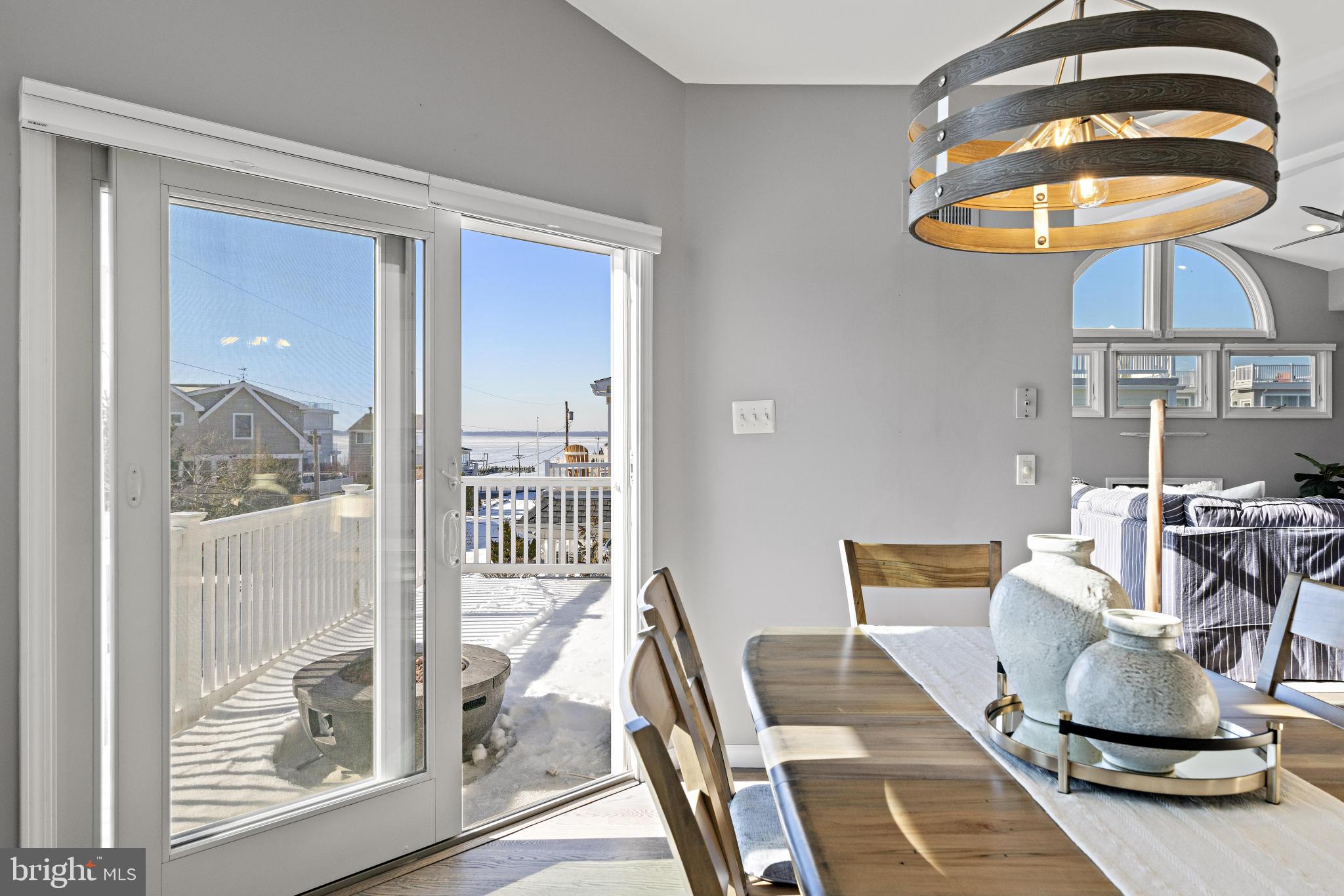 1060 LONG BEACH BOULEVARD CW B W