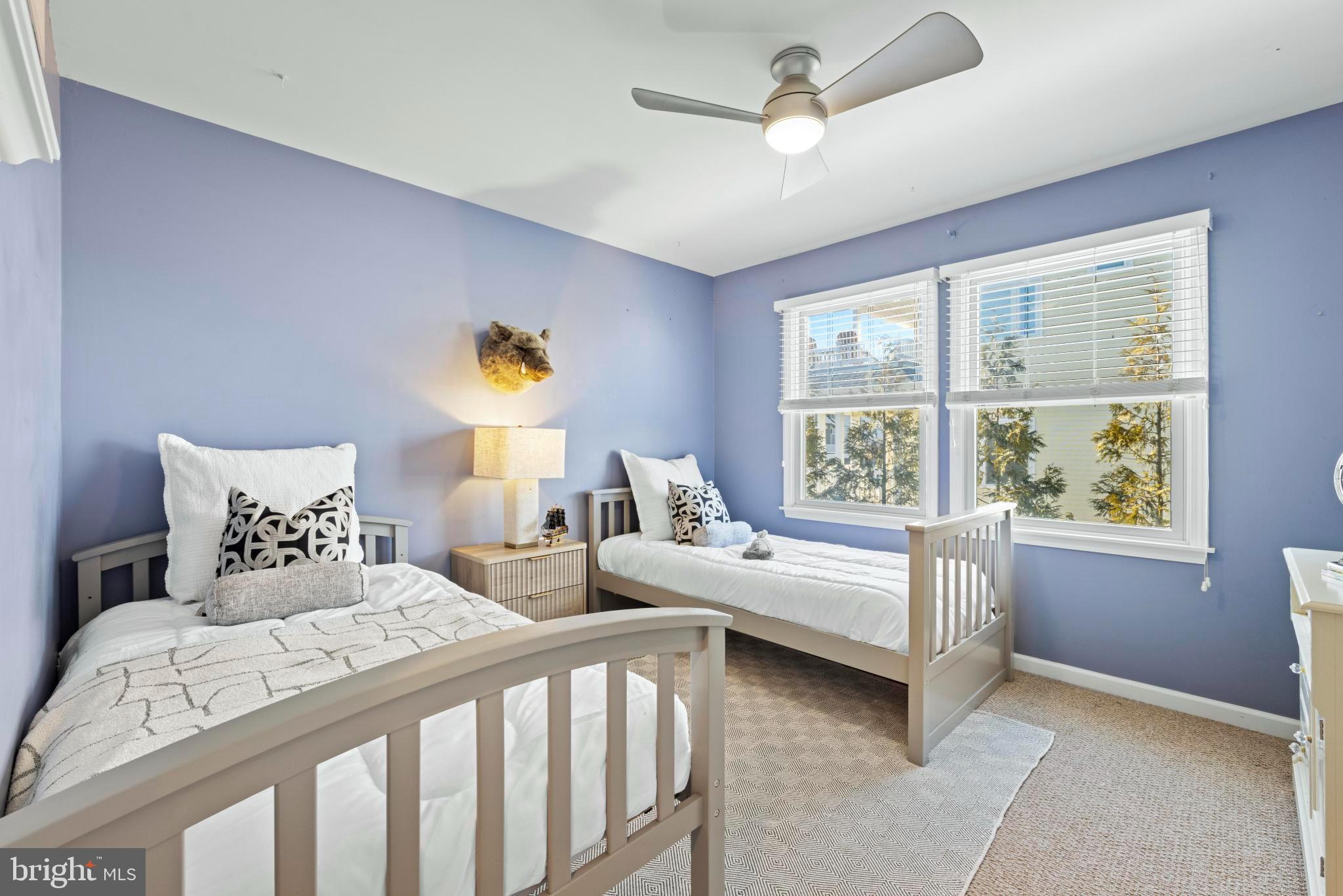 1060 LONG BEACH BOULEVARD CW B W