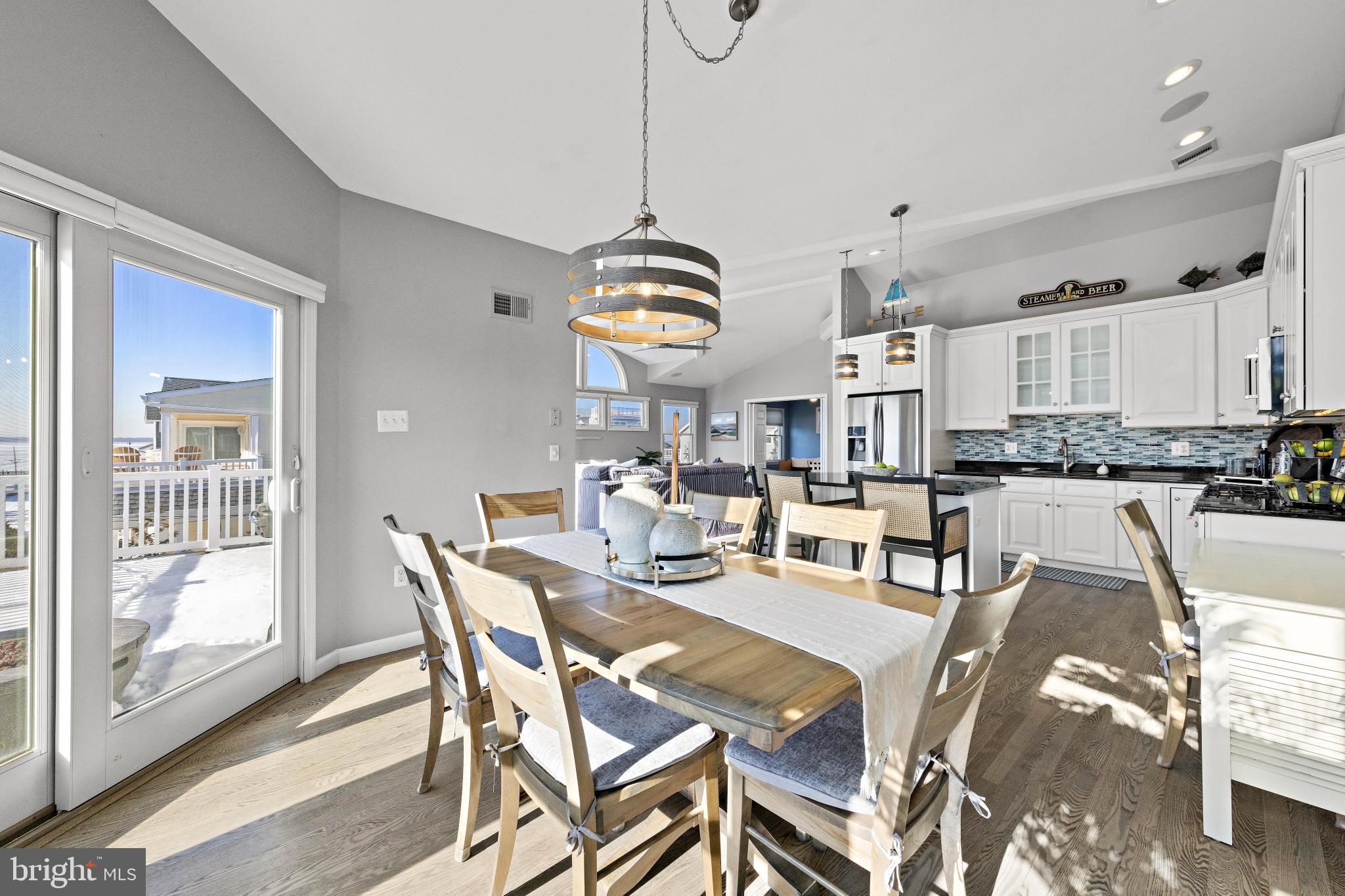 1060 LONG BEACH BOULEVARD CW B W