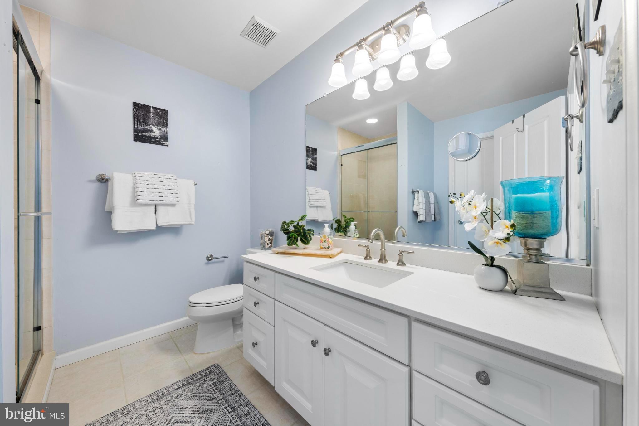 1060 LONG BEACH BOULEVARD CW B W