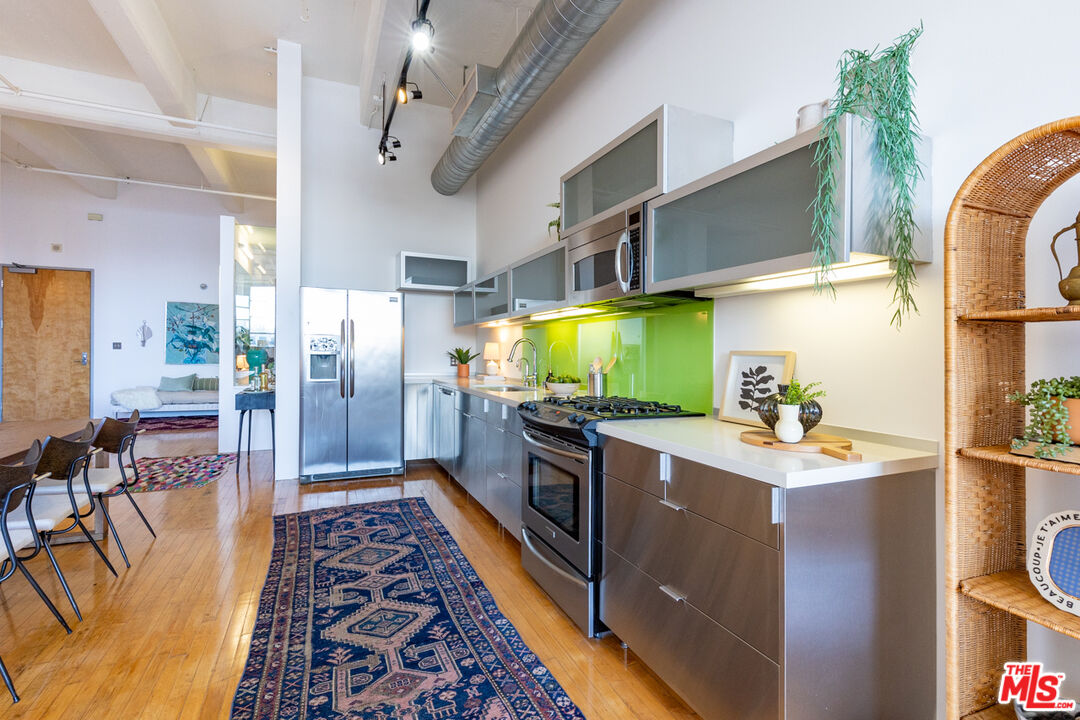 1850 E Industrial St Unit: 506