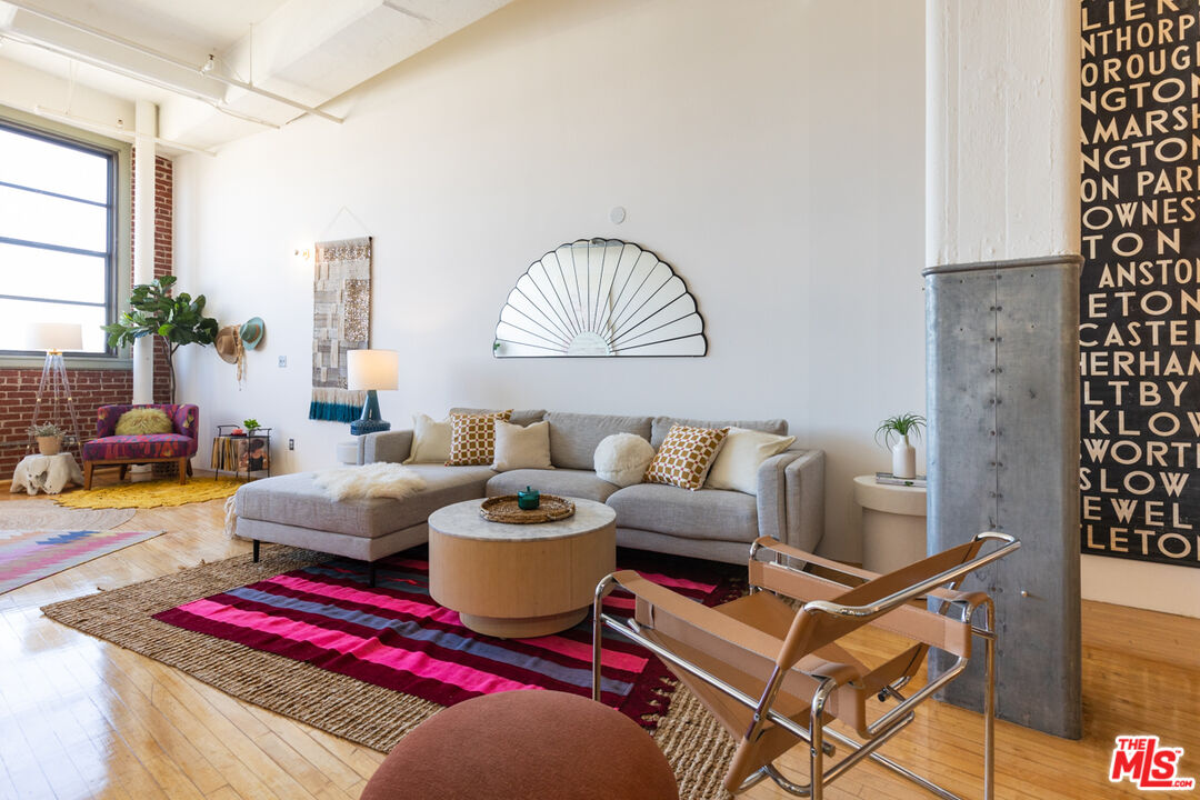 1850 E Industrial St Unit: 506