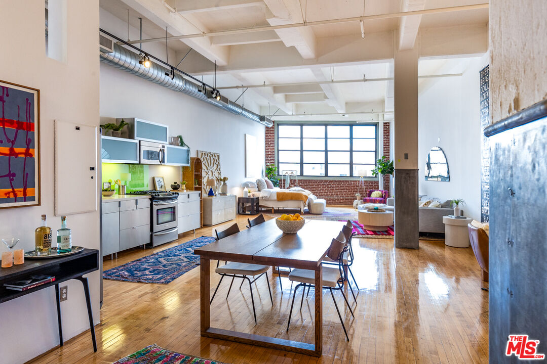 1850 E Industrial St Unit: 506