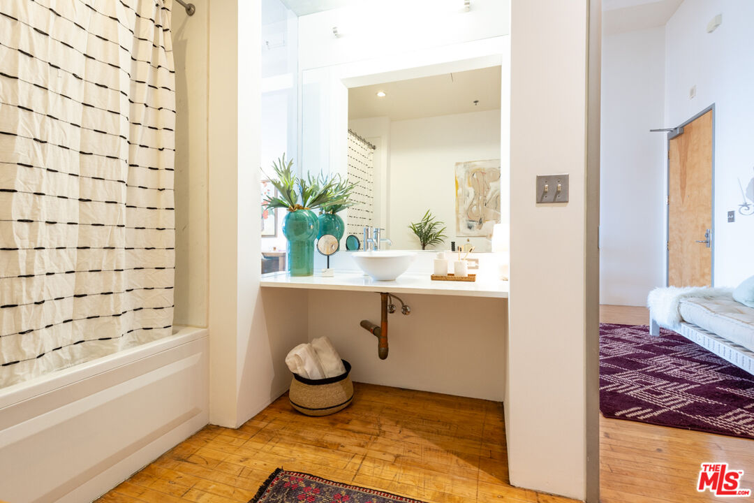1850 E Industrial St Unit: 506