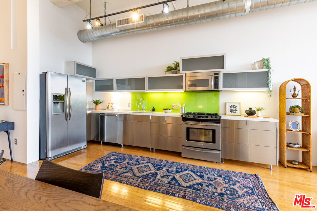 1850 E Industrial St Unit: 506