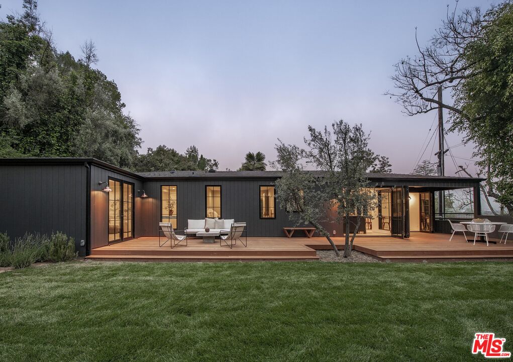 3378 Canton Ln