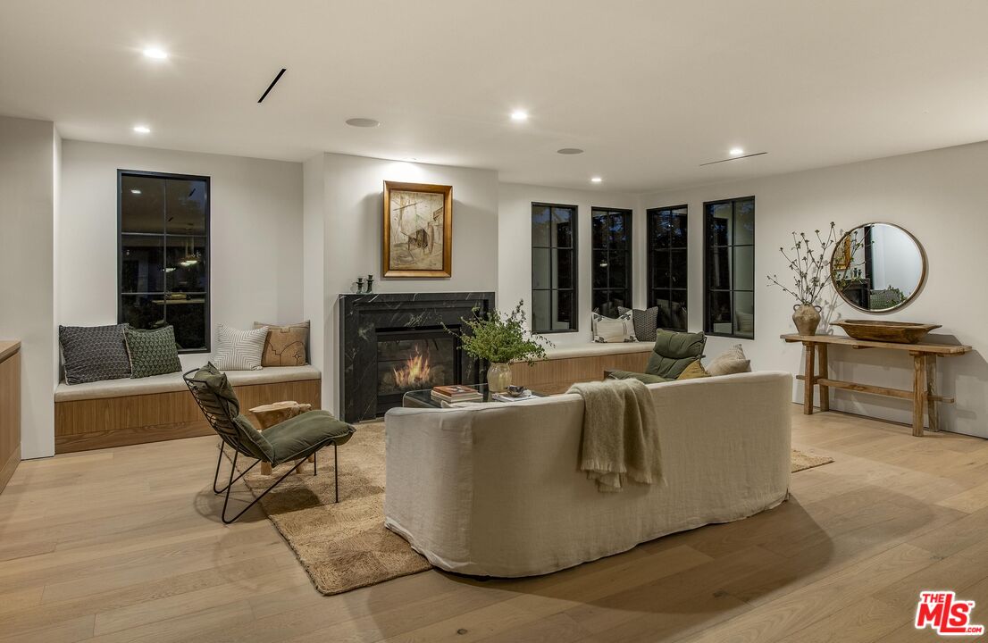 3378 Canton Ln