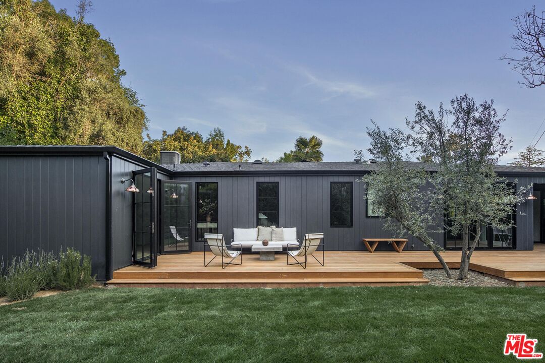3378 Canton Ln