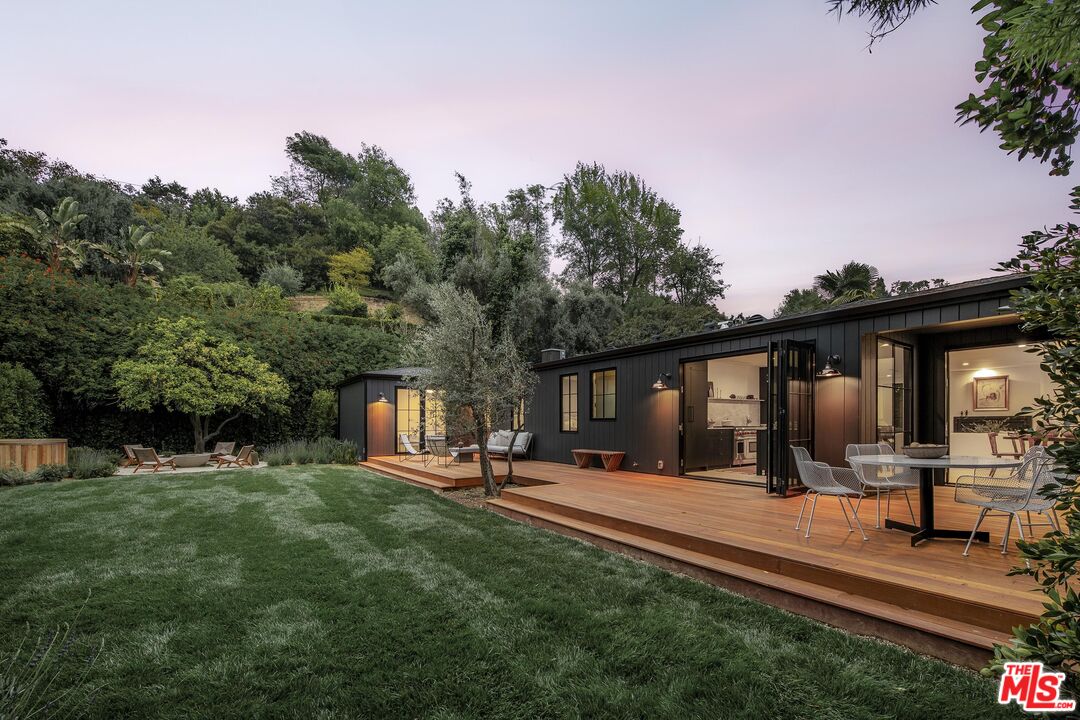 3378 Canton Ln