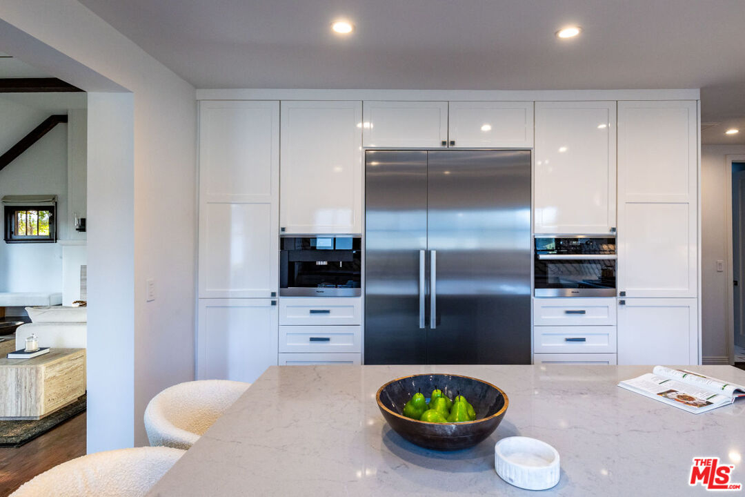 1606 S Ogden Dr