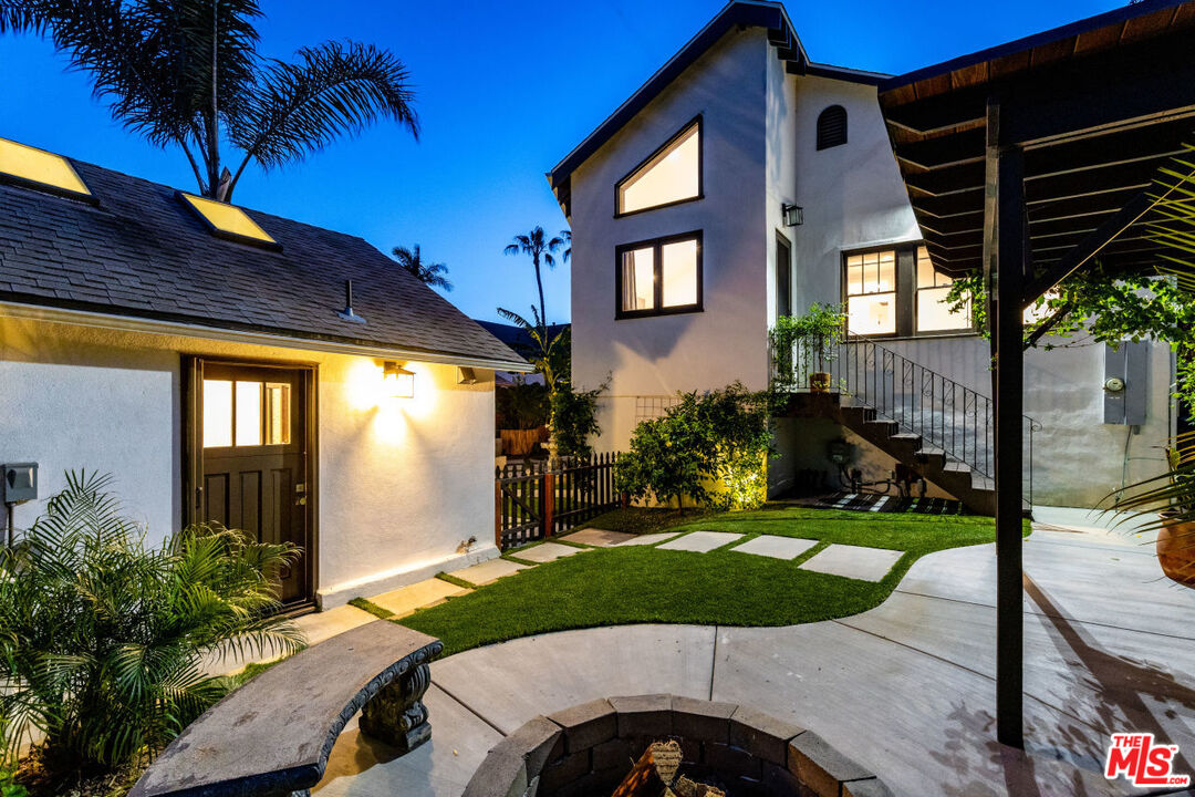 1606 S Ogden Dr