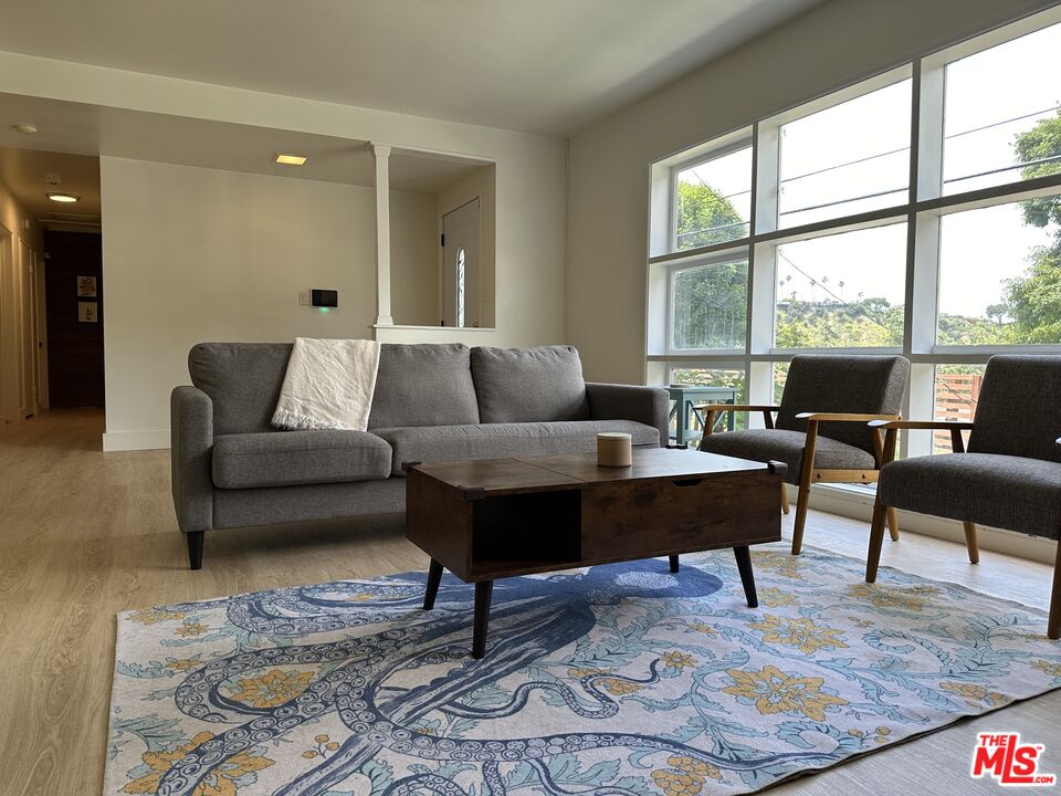3409 Camino De La Cumbre