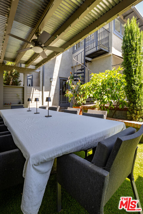 1957 Canyon Dr