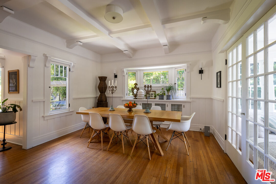 1957 Canyon Dr