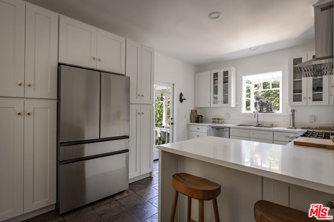 1957 Canyon Dr