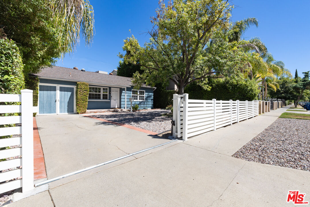 5162 Lindley Ave