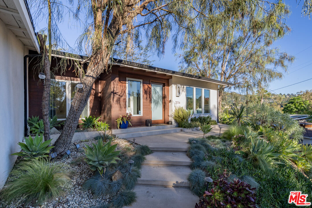 3374 Canton Way