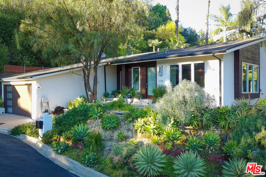 3374 Canton Way
