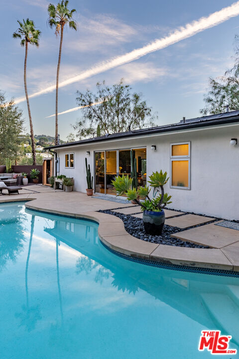 3374 Canton Way