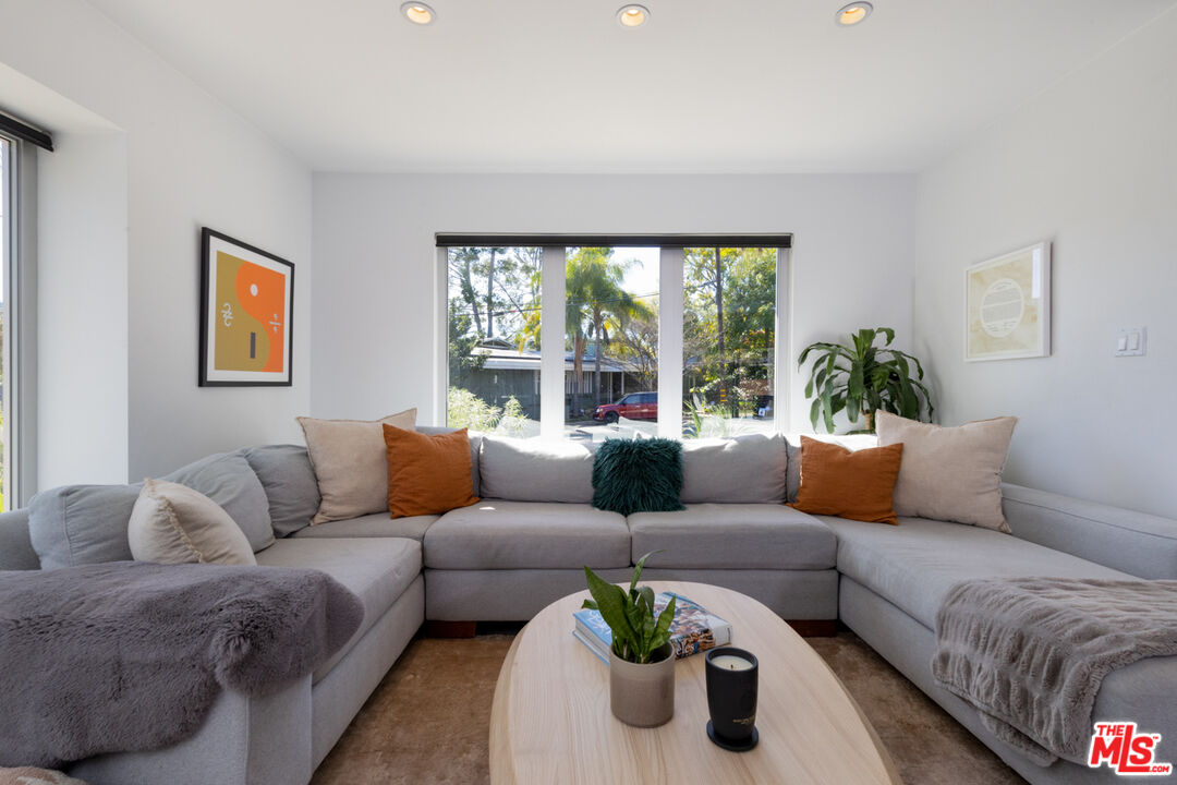 3374 Canton Way