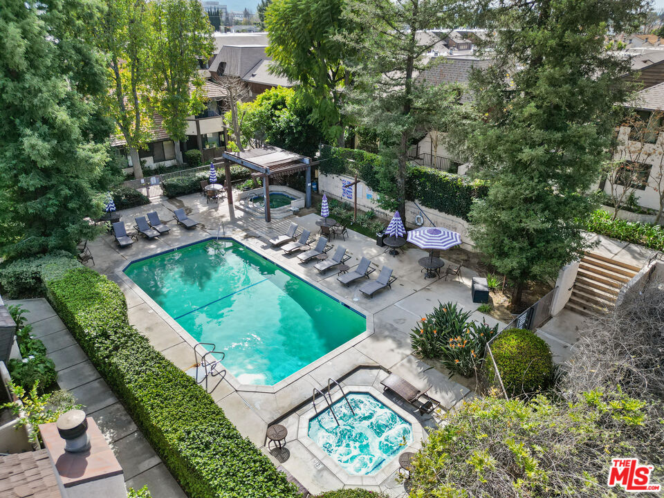 15050 Sherman Way Unit: 166