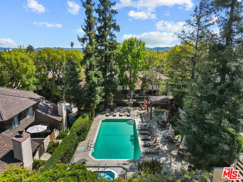15050 Sherman Way Unit: 166