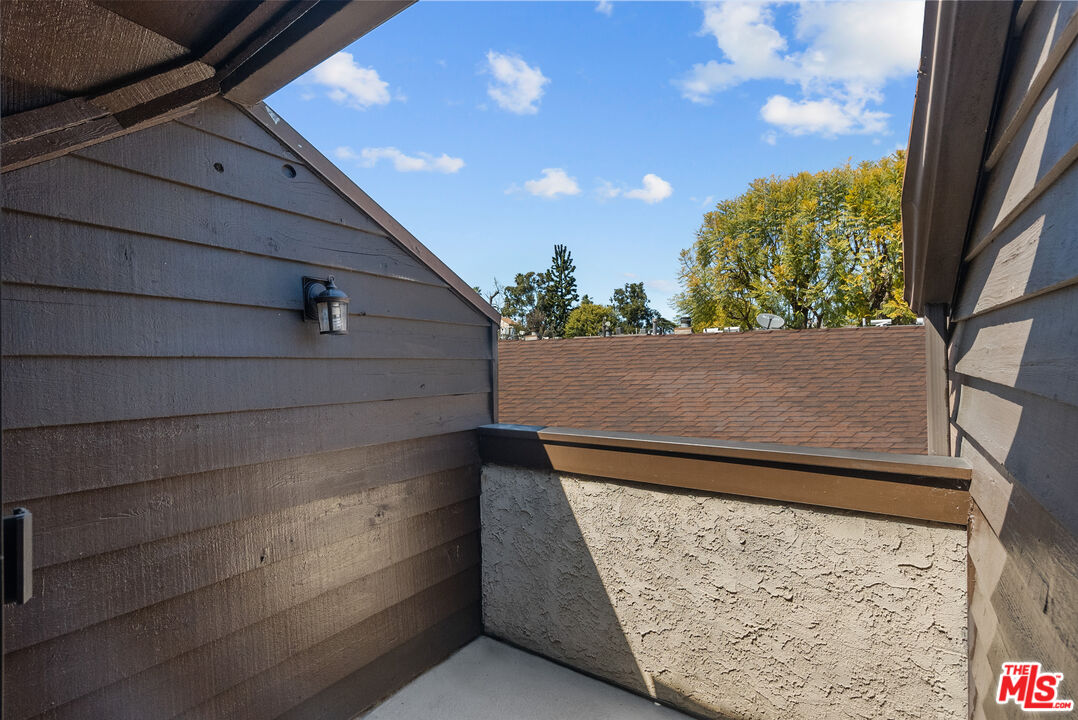 15050 Sherman Way Unit: 166