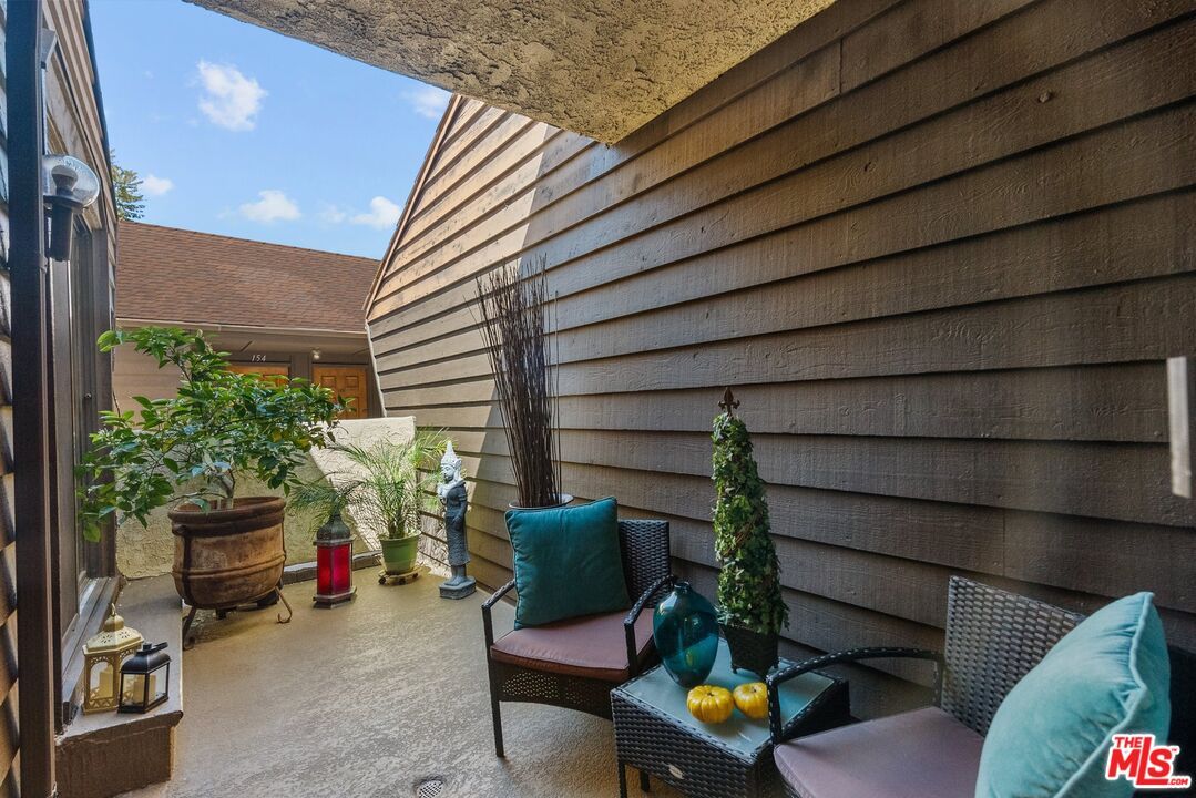 15050 Sherman Way Unit: 166