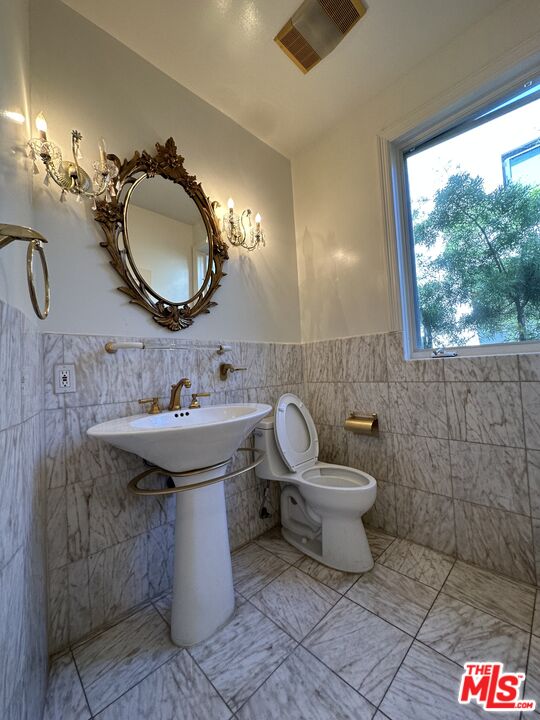 623 Palisades Ave