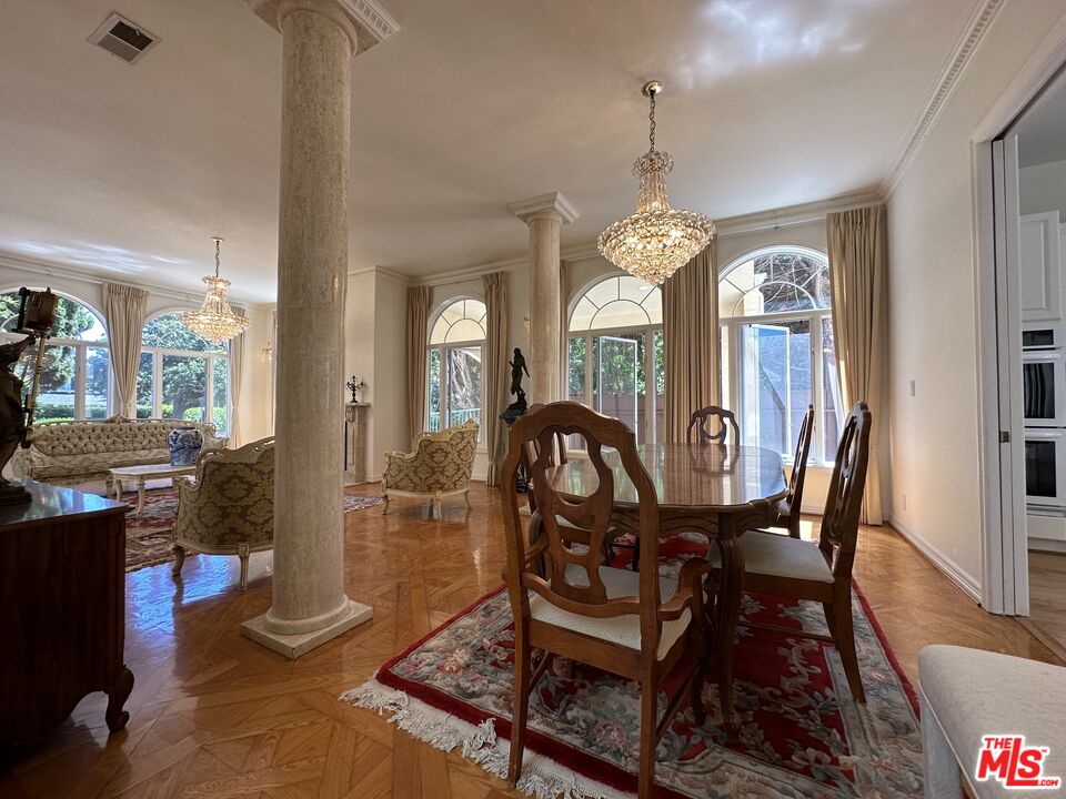 623 Palisades Ave