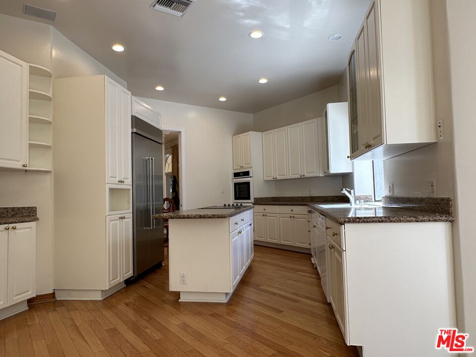 623 Palisades Ave