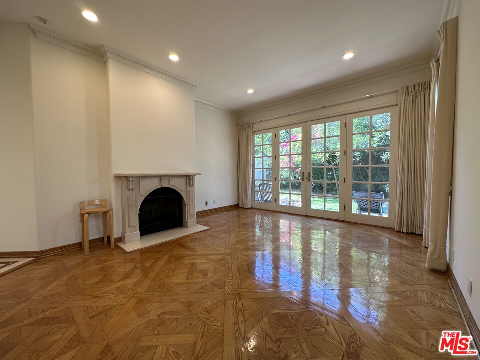 623 Palisades Ave