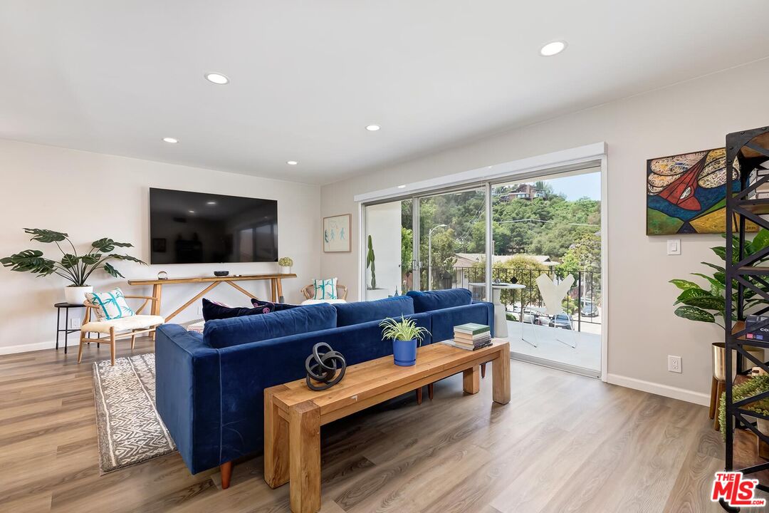 541 Martos Dr