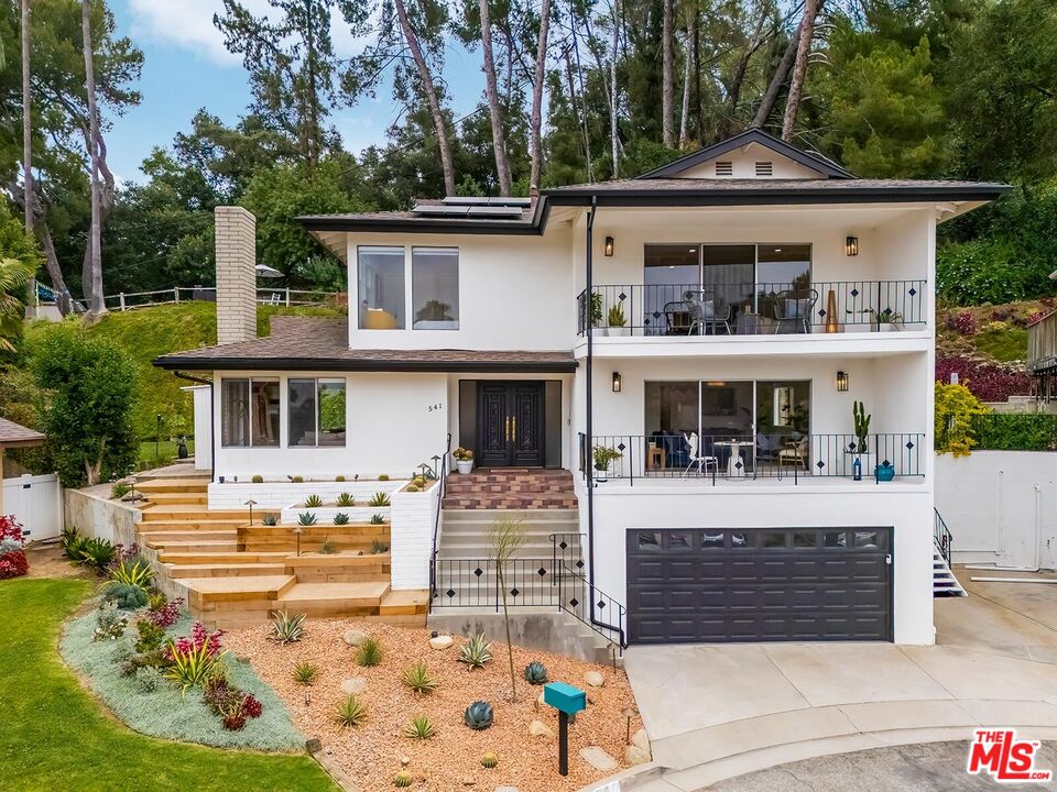 541 Martos Dr