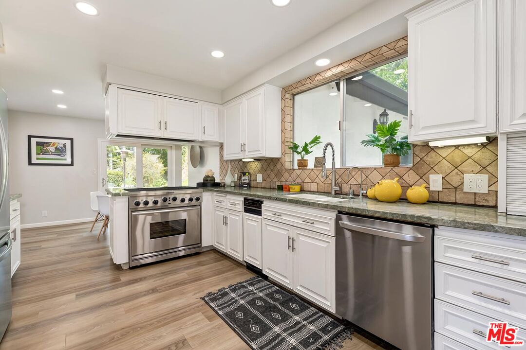 541 Martos Dr