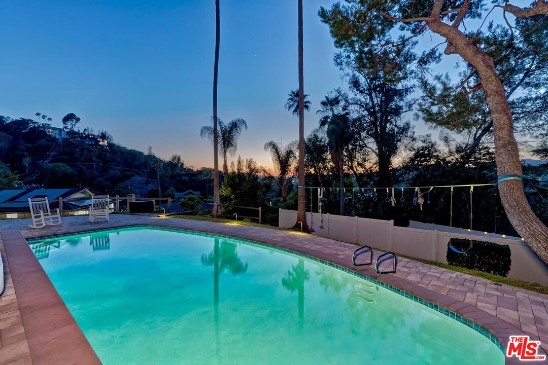 541 Martos Dr