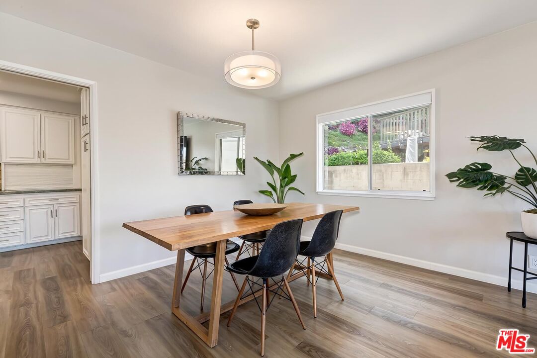 541 Martos Dr