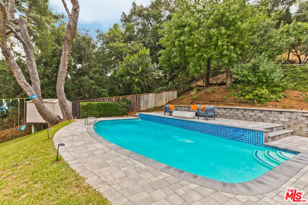 541 Martos Dr