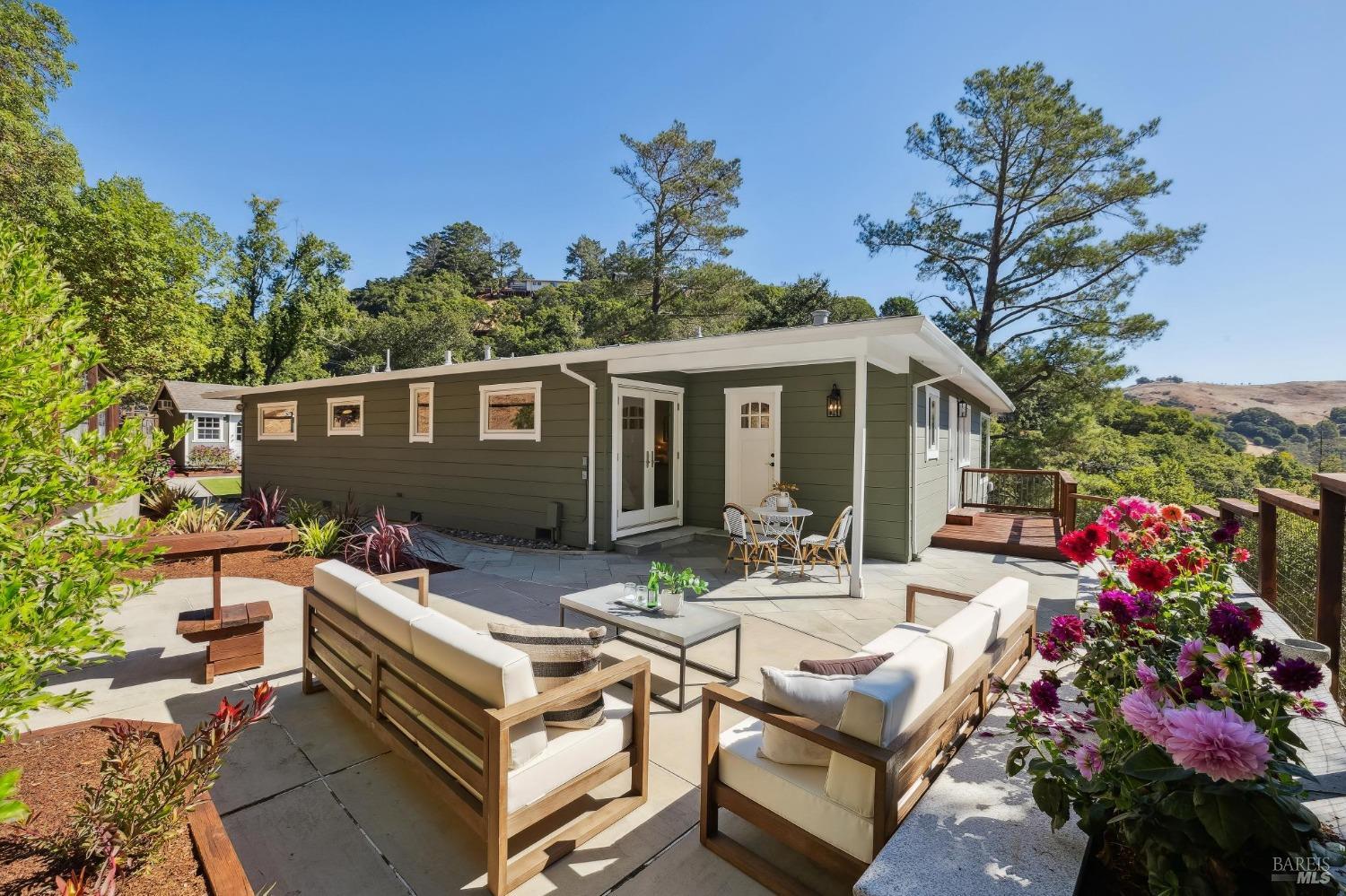 575 Oak Manor Dr