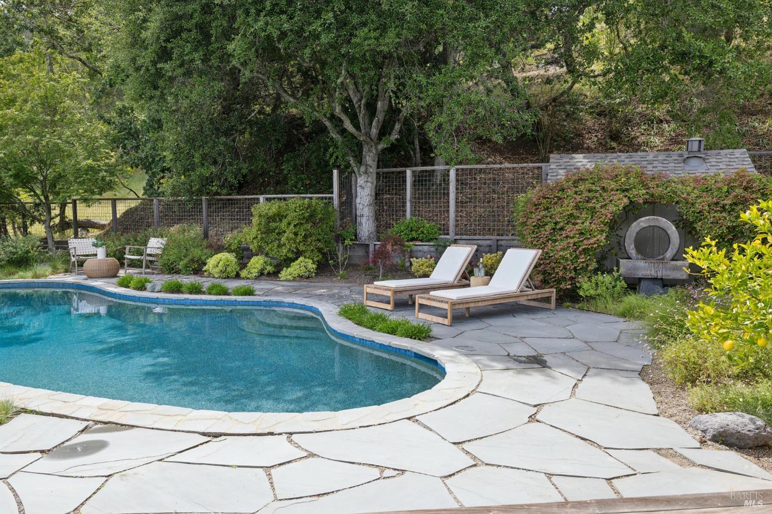 125 Stuyvesant Drive