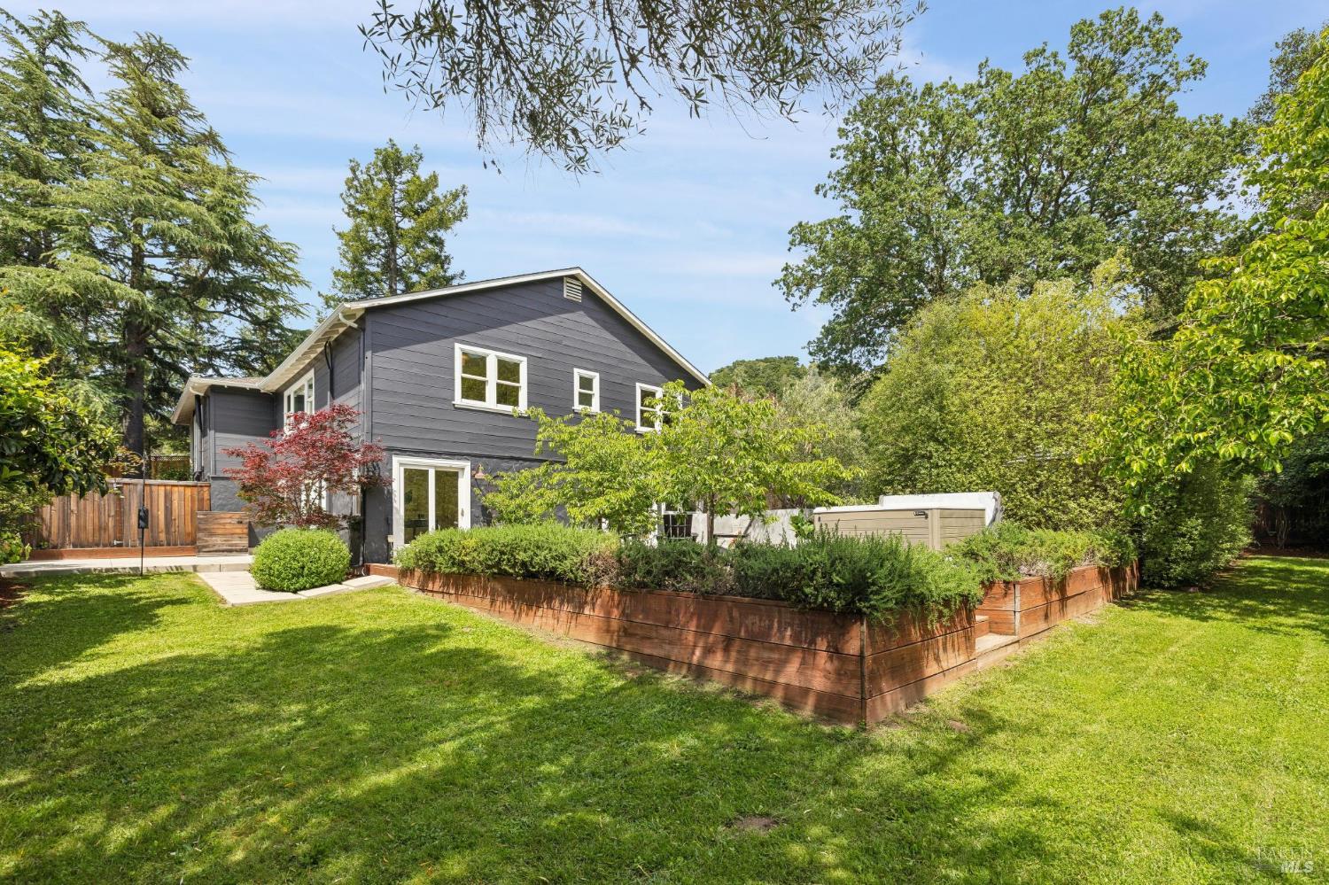 160 Deer Hollow Road
