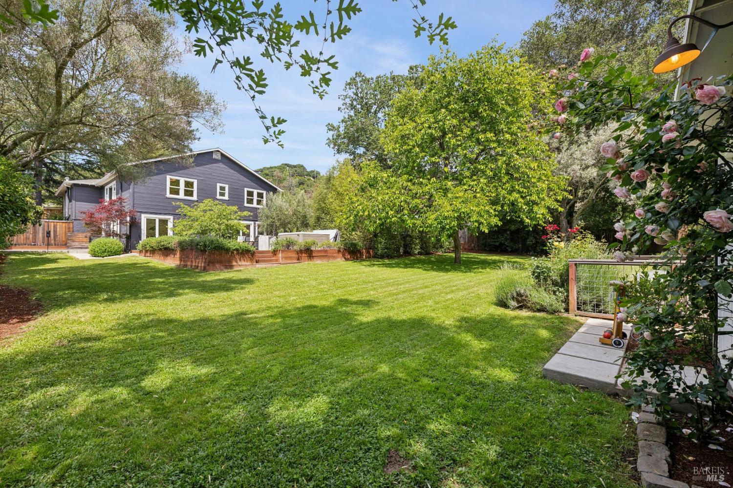 160 Deer Hollow Road