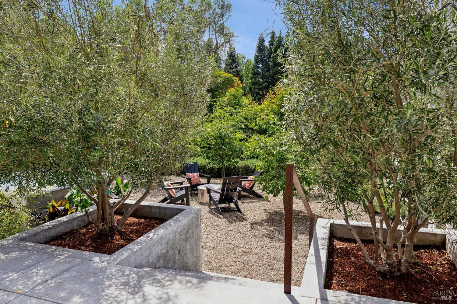 160 Deer Hollow Road