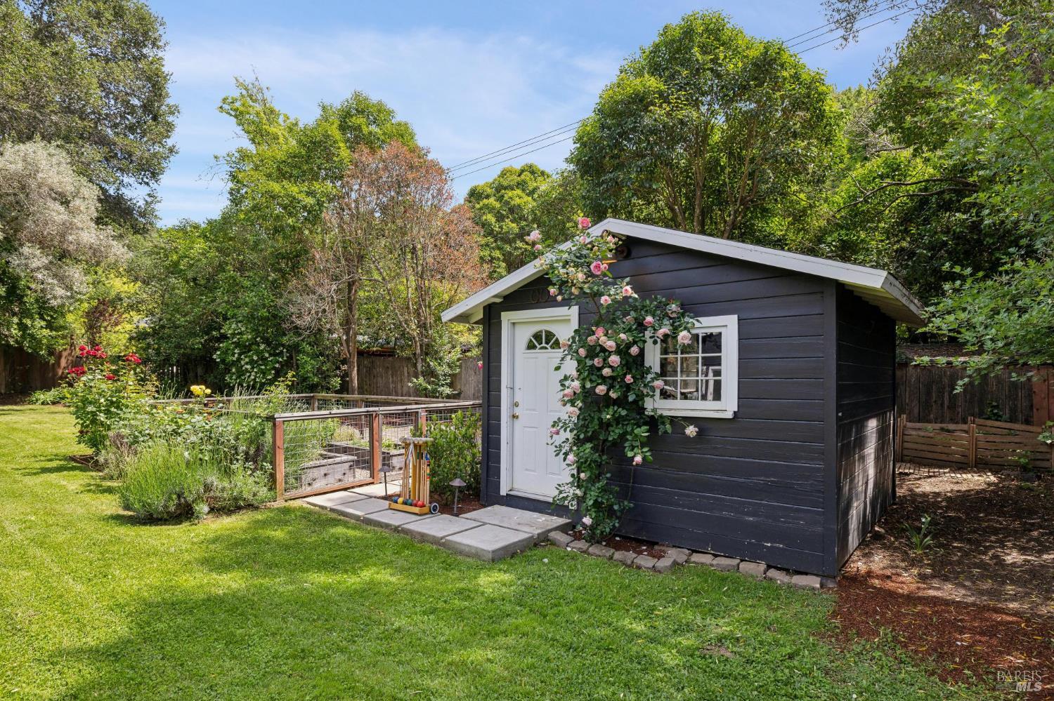 160 Deer Hollow Road
