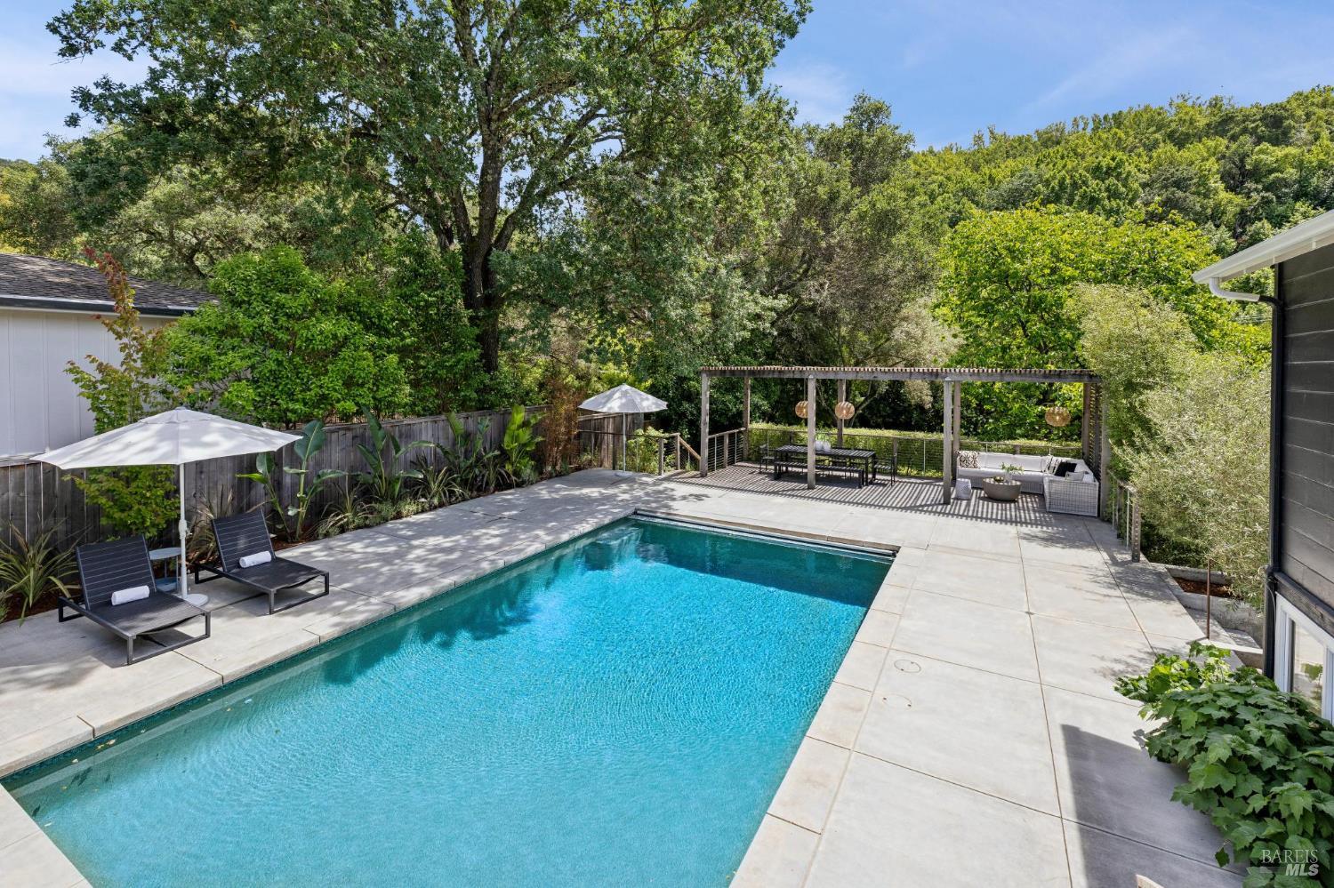160 Deer Hollow Road